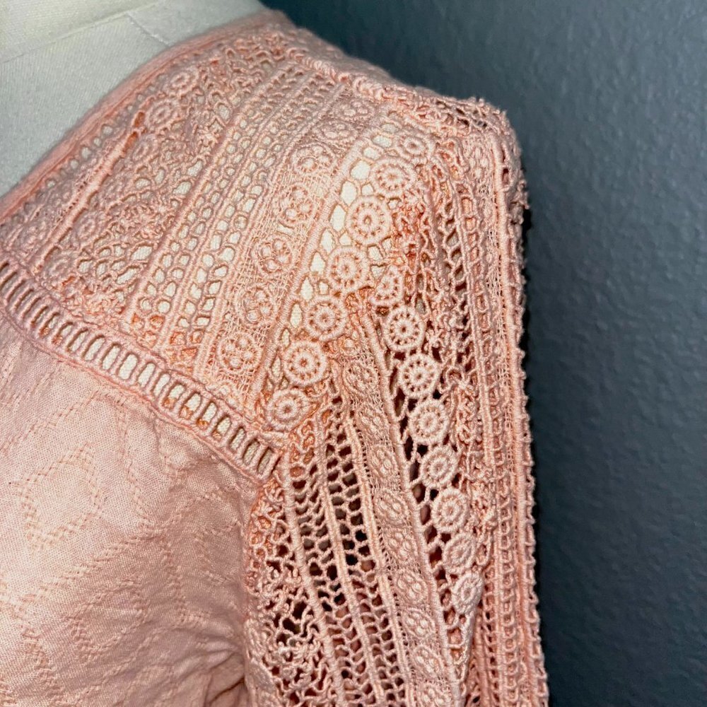 SOFT SURROUNDINGS Lahela Crochet Lace Trimmed Blouse Top - Peach Bisque - EUC -M - Picture 5 of 10